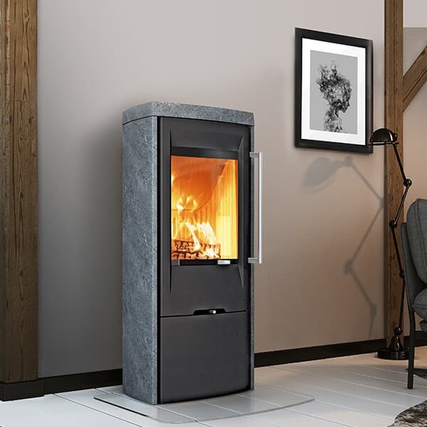 Termatech TT30 compact multi-fuel stove installed in Cornwall home